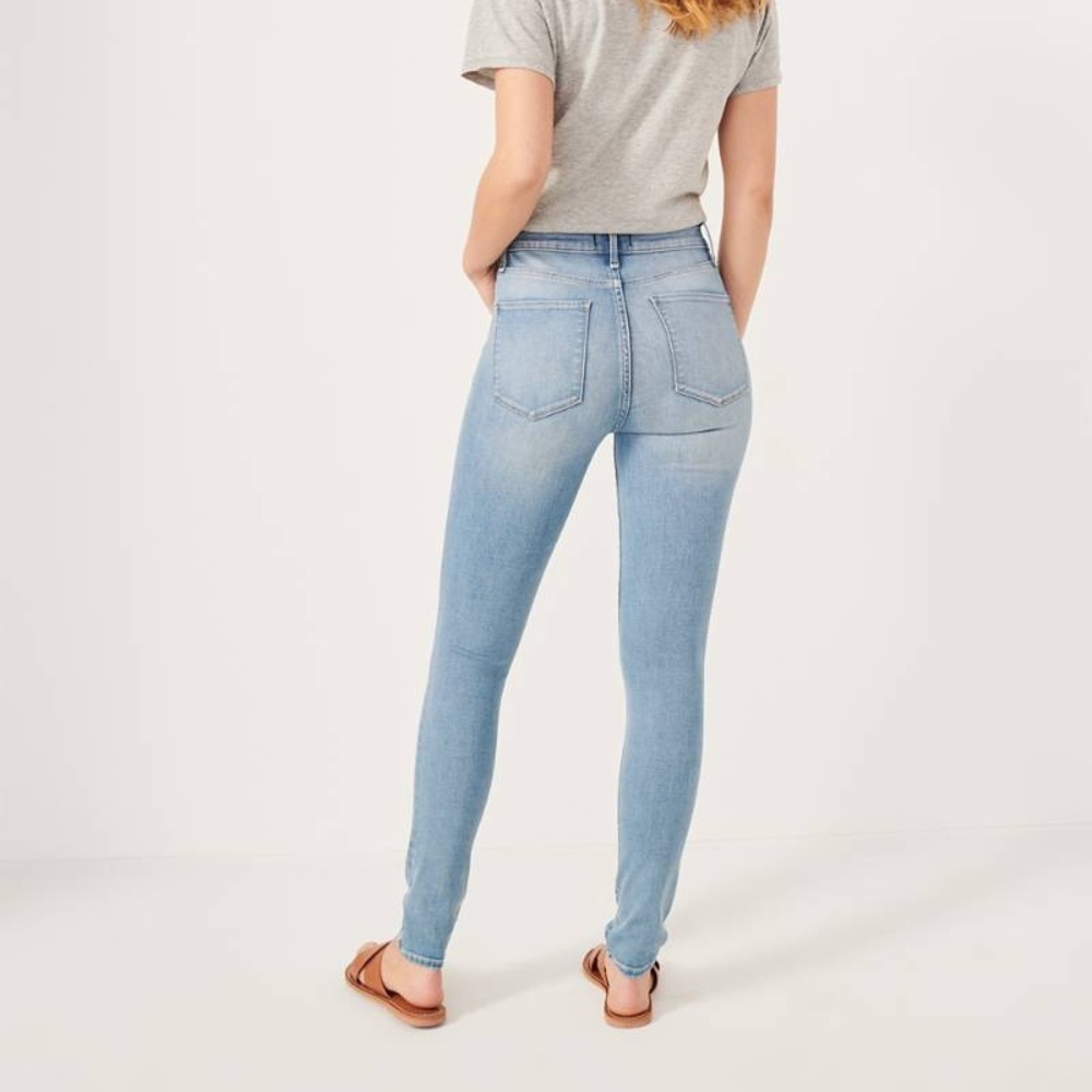 Abercrombie High Rise Skinny Jeans (Distressed)